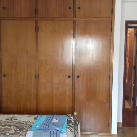 To Rent In Praia Da Rocha-portimao-portugal *