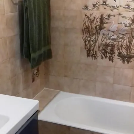 To Rent In Praia Da Rocha-portimao-portugal *